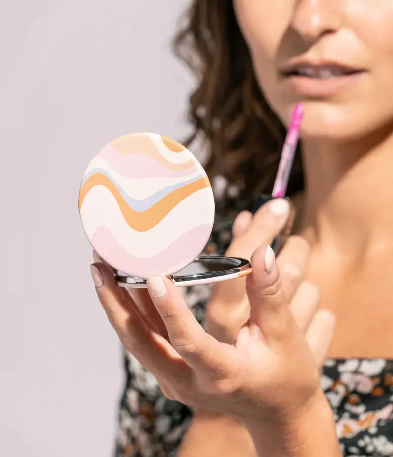 Compact Pocket Mirror – 'Crush' Engraved Accent 1