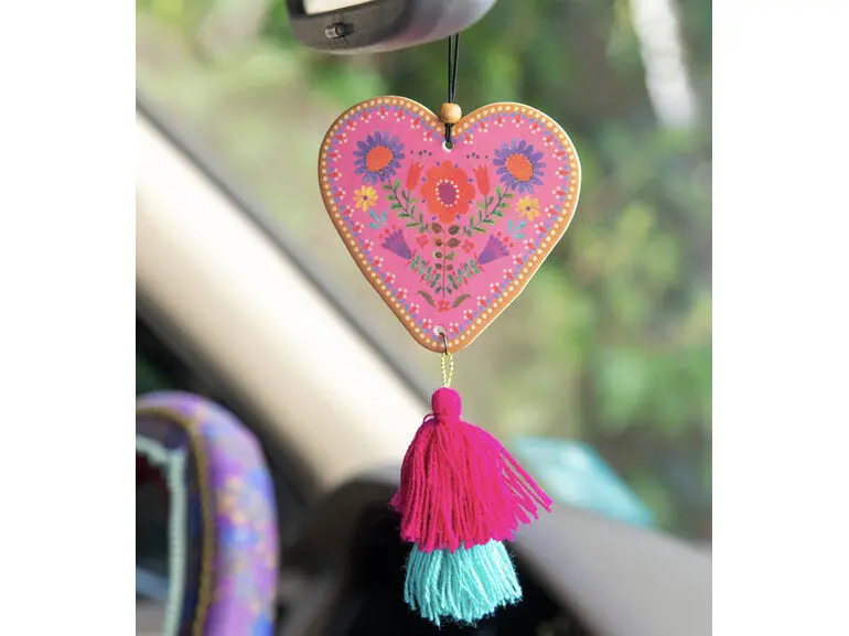 Pink Heart Shaped Air Freshener For Vehicles 1