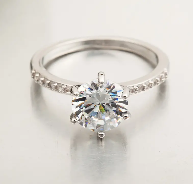 Six-Claw Diamond Ring – Classic Prong-Set Solitaire Design 1